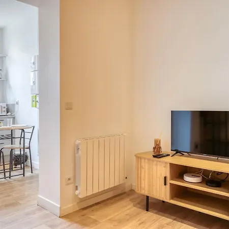 Bienvenue Chez Brousse Renove Proche Quais Et Prefecture Apartmán